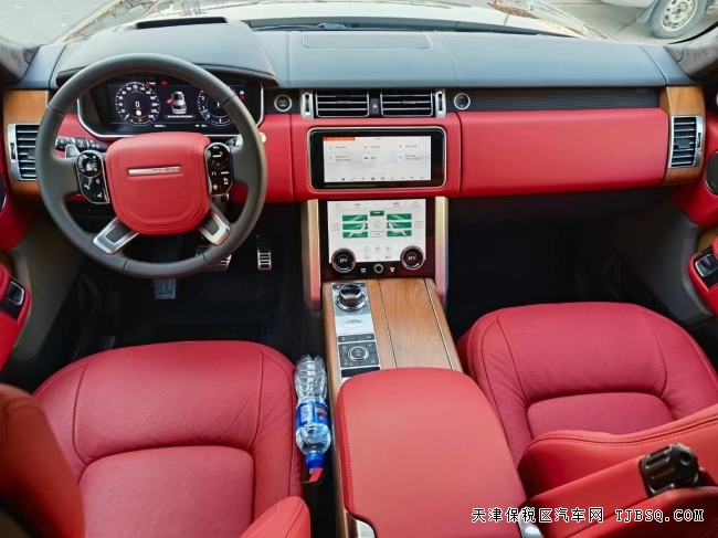 21款路虎创世加长3.0T汽油 港口仅售163.5万