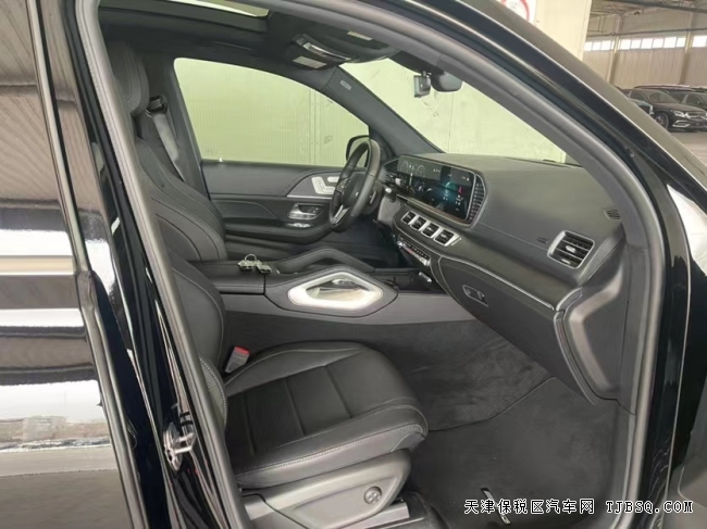 21款奔驰GLS450加版3.0T 豪华包 运动包现车119.8万 21款奔驰GLS450加版3.0T 豪华包 运动包现车119.8万