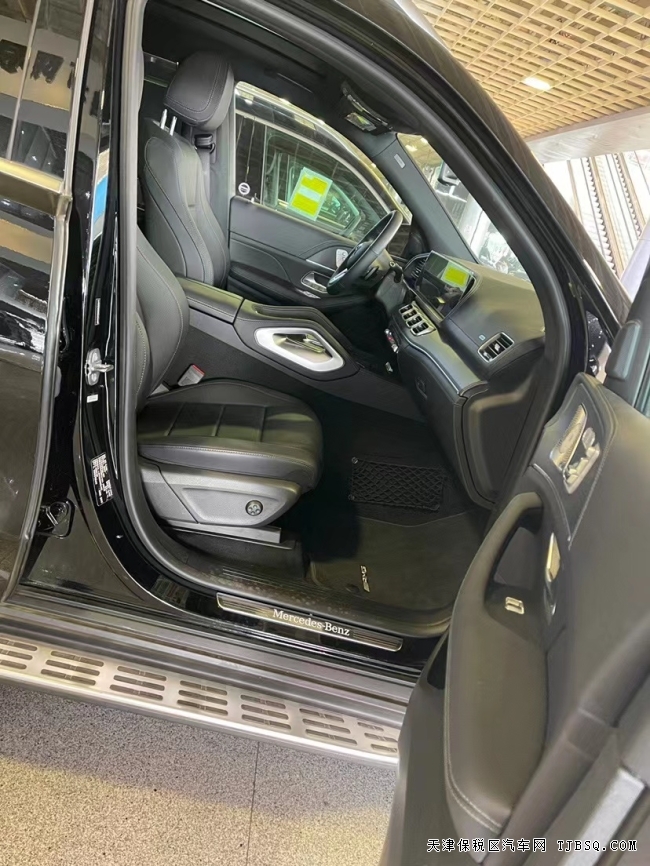 21款奔驰GLS450加版 豪华包 运动包 驾驶员辅助包特价120万