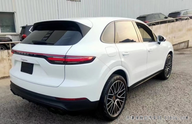 21款加版卡宴 仅售117 21款加版卡宴 仅售117