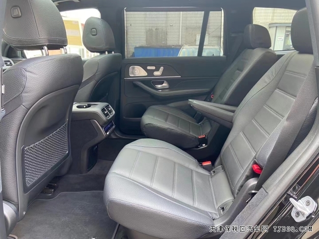 21款加版 奔驰GLS450 港口跳楼价格 130万提车 21款加版 奔驰GLS450 港口跳楼价格 130万提车