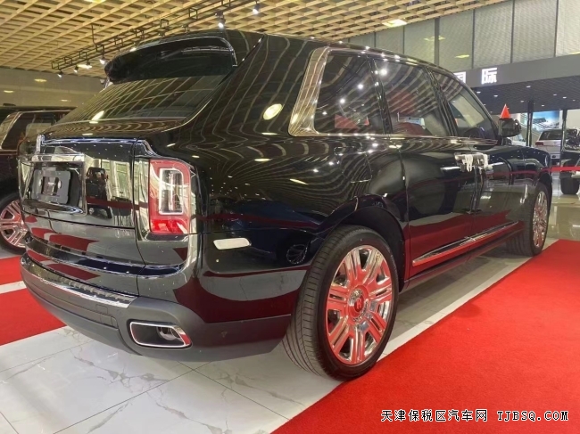 21款劳斯莱斯库里南 豪华顶级车型 天津港口仅售710万