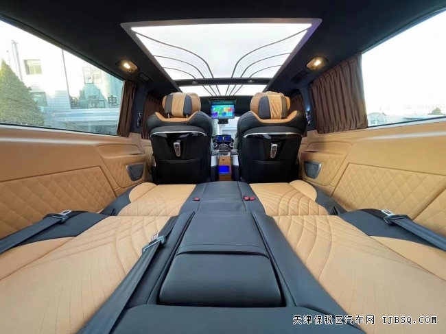 21款奔驰威霆7座商务 豪华舒适 可改装 首选车 仅售56万 21款奔驰威霆7座商务 豪华舒适 可改装 首选车 仅售56万