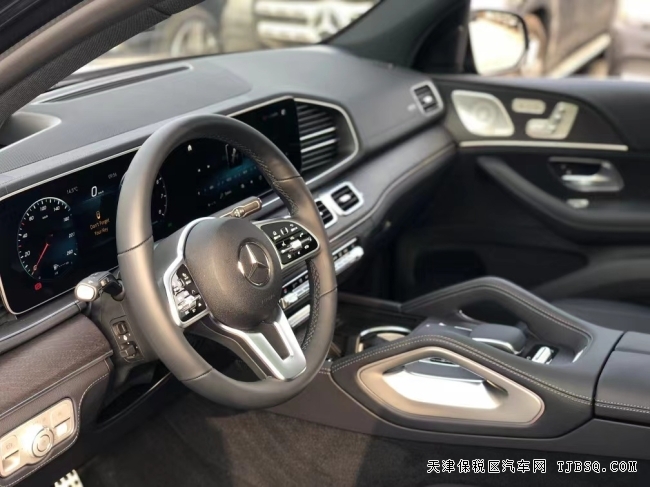 2021款加版奔驰GLS450   港口仅售127万