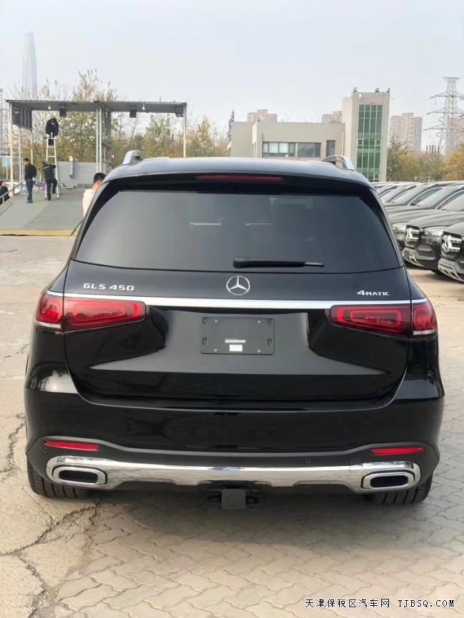 2021款加版奔驰GLS450   港口仅售127万