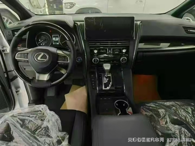21款 台版 雷克萨斯LM300h 7座 港口特价 150万