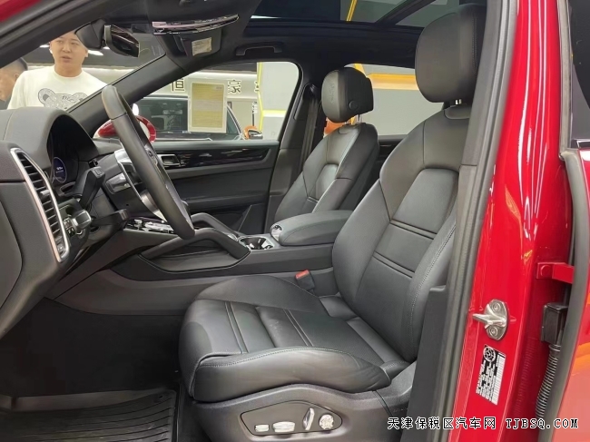 21款加版卡宴 豪华 优雅 动力强 价优107万提车 21款加版卡宴 豪华 时尚神车 心动价格107万