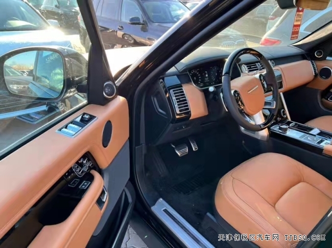 21款路虎创世 黑曜版 港口特价153万 全国上牌