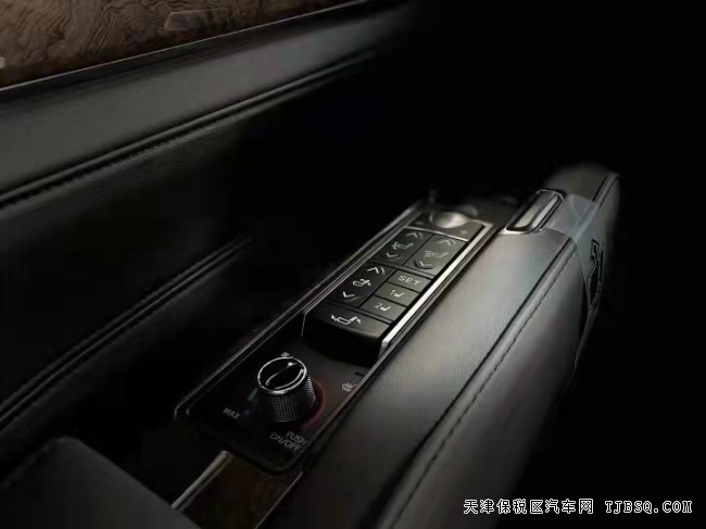 20款丰田埃尔法3.5L 港口绝版车型特价127万