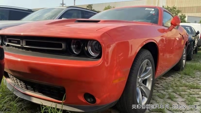 20款道奇挑战者 SXT 3.6 橙色提价 53万