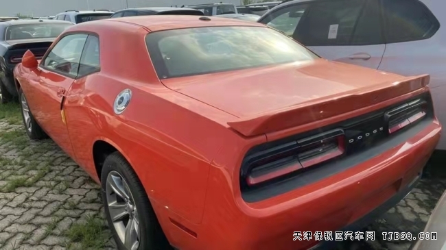 20款道奇挑战者 SXT 3.6 橙色提价 53万