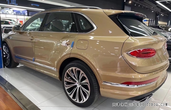 21款添越混动3.0V6 尊贵豪华 港口直营310万 