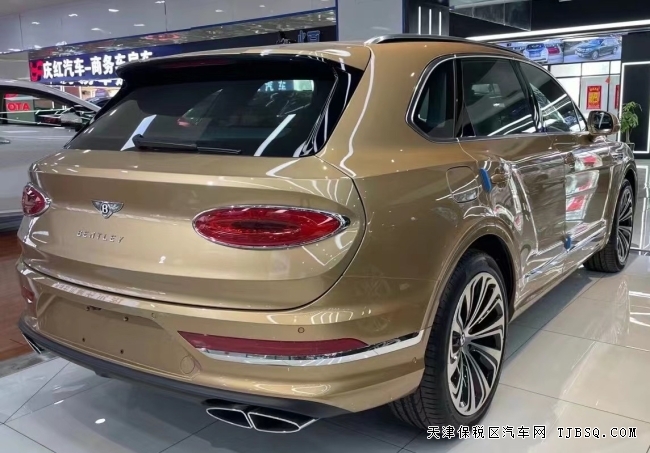 21款添越混动3.0V6 尊贵豪华 港口直营310万 