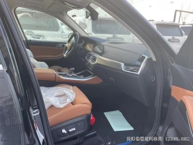 19款中东版宝马X5中配 港口现车特价66.5万