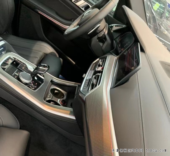 20款加版宝马X5 动感奢华 港口现车 72万提车