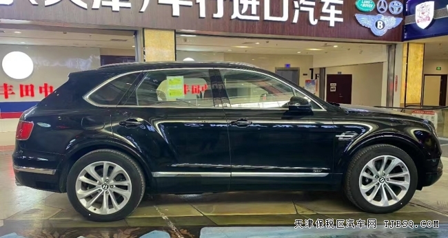 20款宾利添越 3.0油电混合 舒适豪华一体 港口 248万提车 