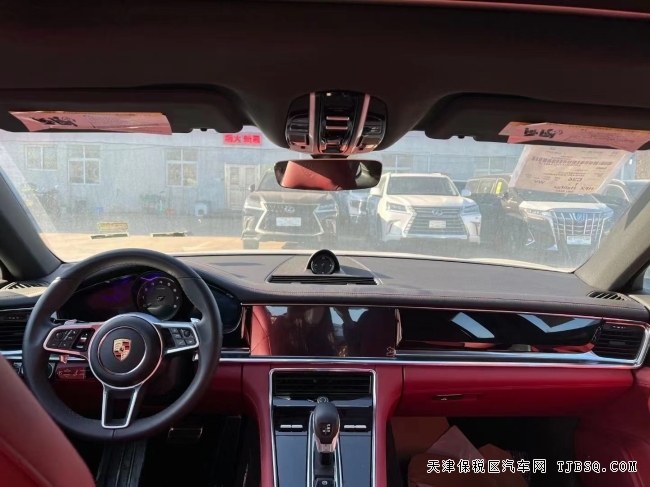 20款保时捷帕纳梅拉4S2.9T港口热卖中 20款保时捷帕纳梅拉4S2.9T港口热卖中