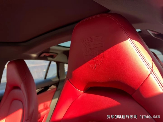 20款保时捷帕纳梅拉4S2.9T港口热卖中 20款保时捷帕纳梅拉4S2.9T港口热卖中