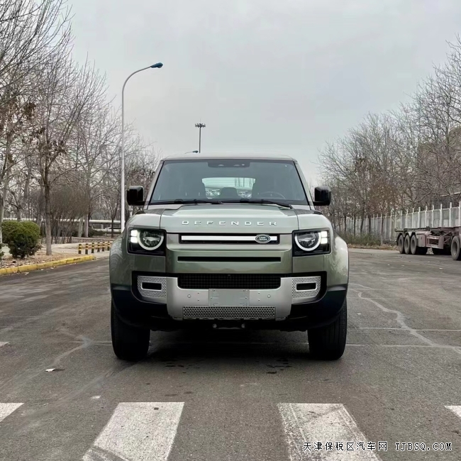 20款路虎卫视110四门2.0T港口促销中