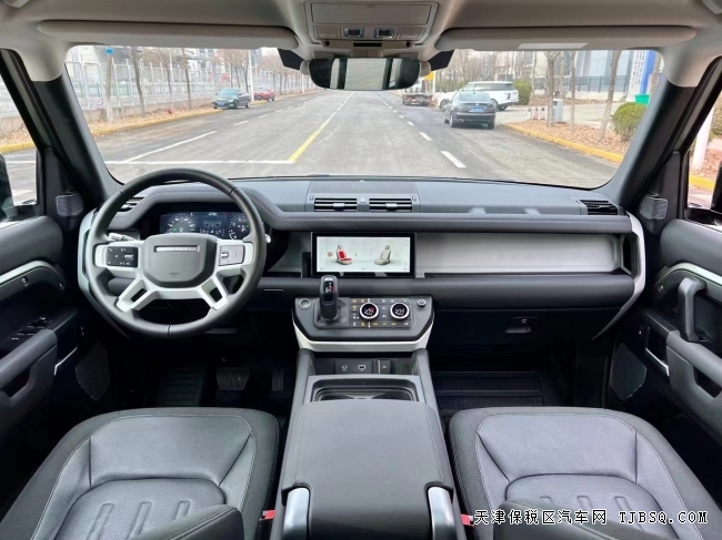 20款路虎卫视110四门2.0T港口促销中