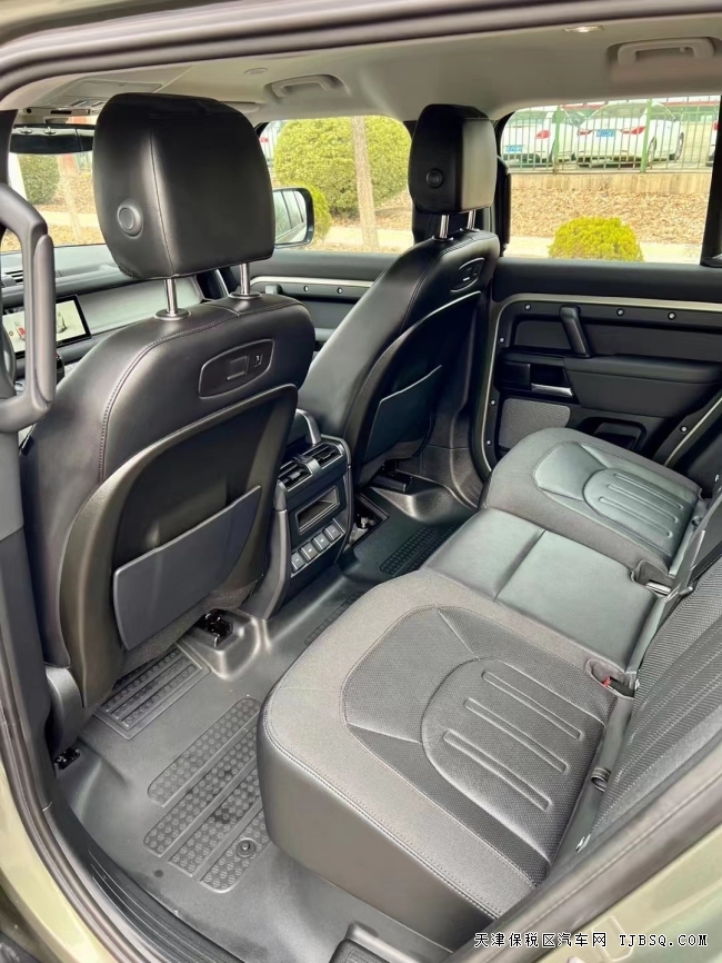 20款路虎卫视110四门2.0T港口促销中