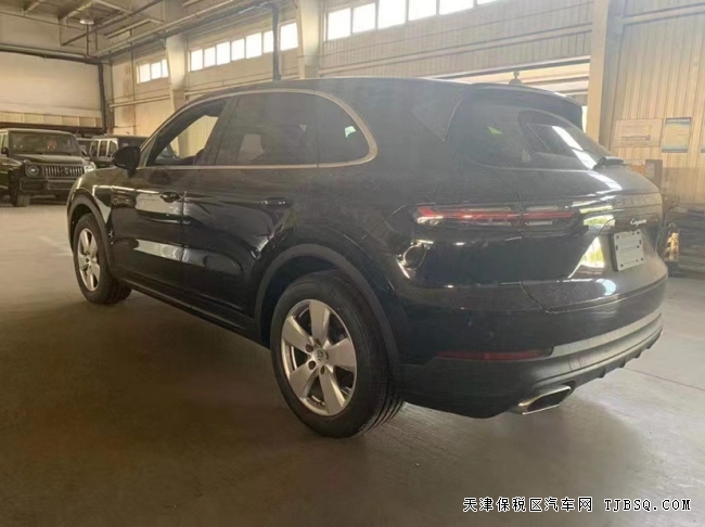 21款保时捷卡宴3.0T 黑外黑内美版全景天窗现车89.5万