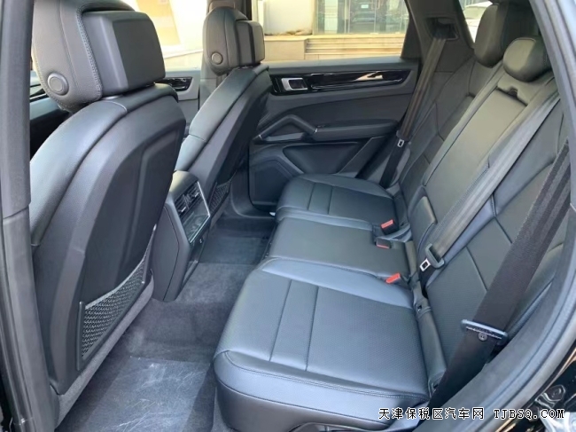 21款保时捷卡宴3.0T 黑外黑内美版全景天窗现车89.5万