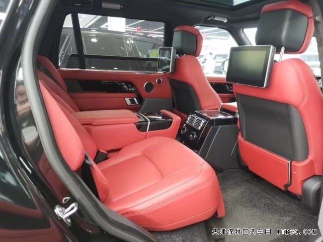 2021款路虎创世加长顶级配置