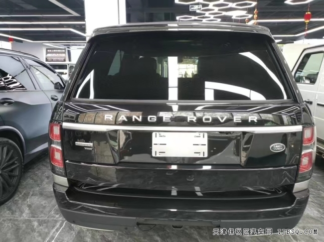 2021款路虎创世加长顶级配置