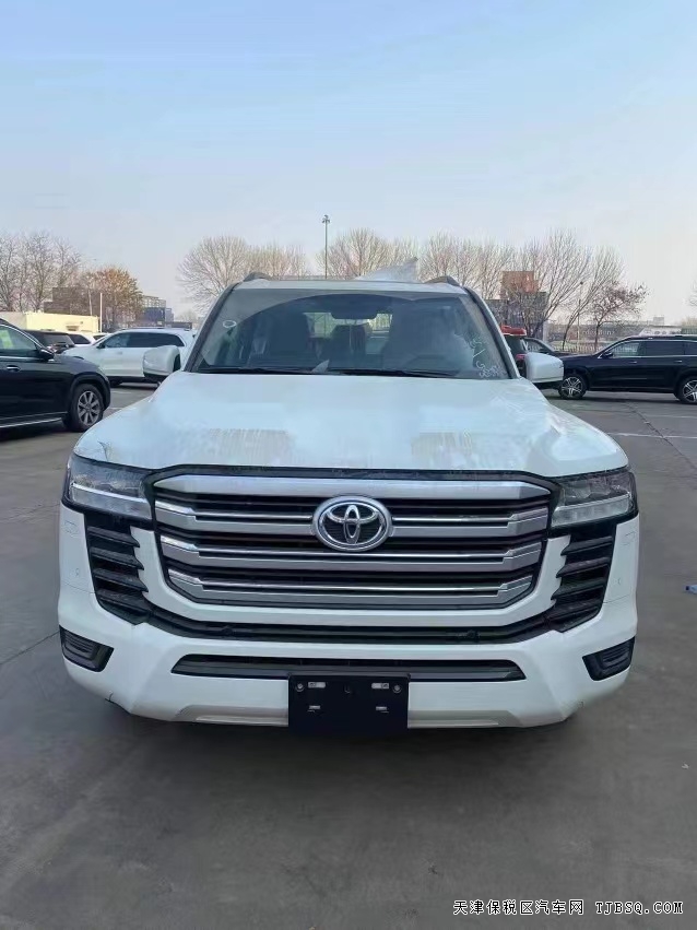 22款丰田酷路泽LC300港口预售中 22款丰田酷路泽LC300港口预售中