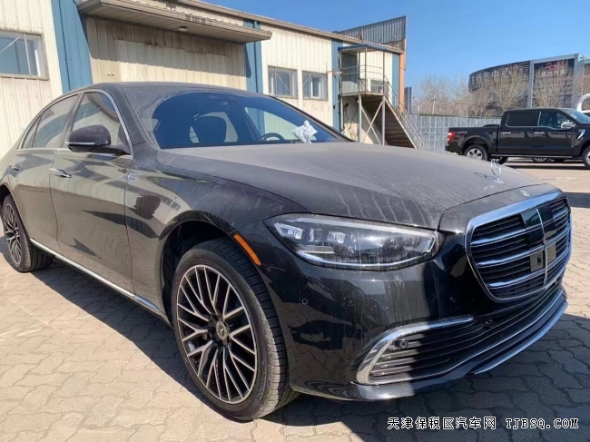 21款奔驰S580长轴版 港口现车无豪车税特价175万