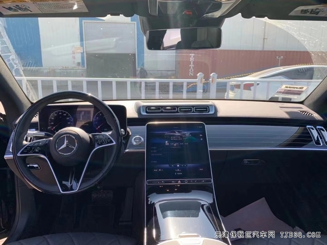 21款奔驰S580长轴版 港口现车无豪车税特价175万