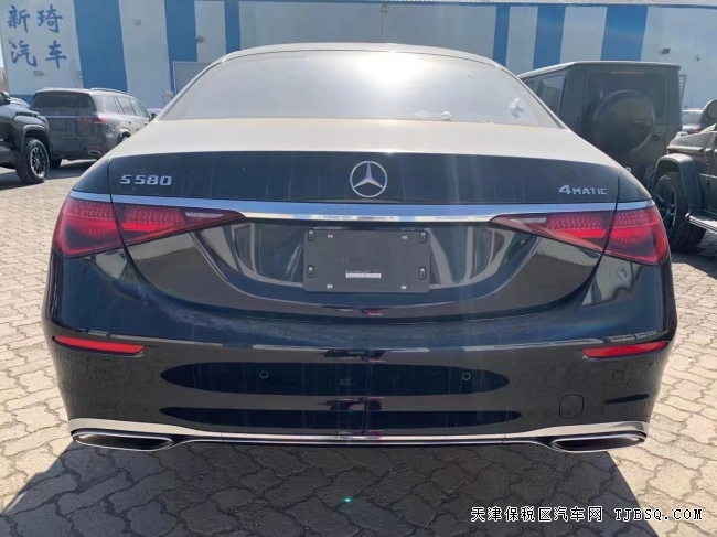 21款奔驰S580长轴版 港口现车无豪车税特价175万