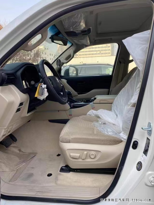 22款丰田酷路泽LC300港口预售中 22款丰田酷路泽LC300港口预售中