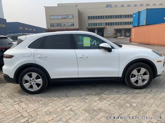 21款保时捷卡宴3.0T港口促销中