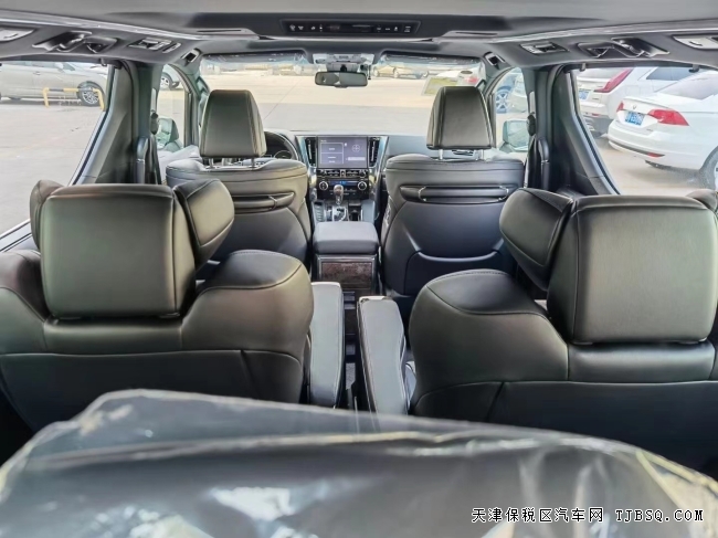 20款3.5L丰田埃尔MPV车型中的经典