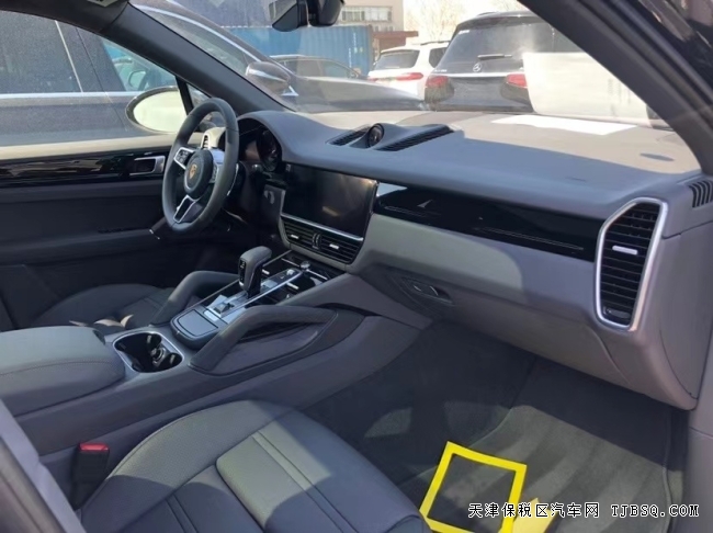 21款保时捷卡宴3.0T加版高配 港口现车特价仅售95万