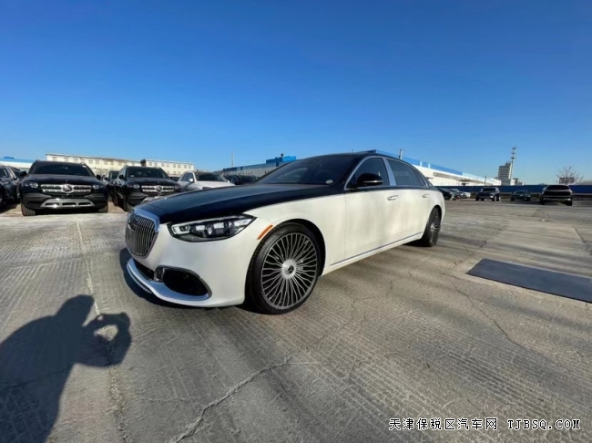 21款迈巴赫S580D级车的天花板