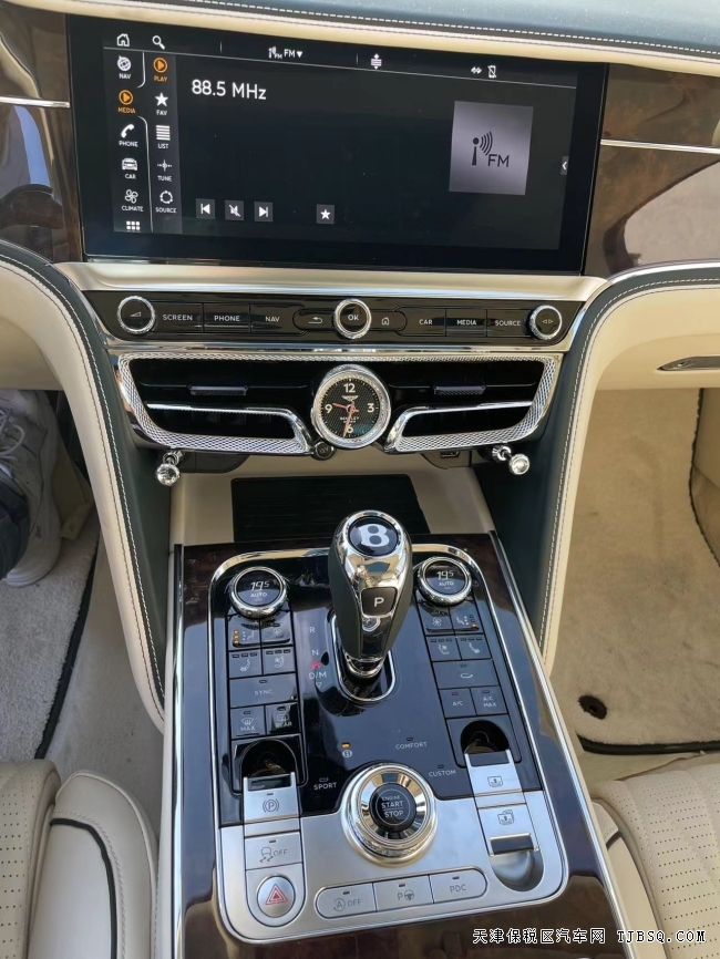 欧规宾利飞驰v8 尊贵不失动感  天津港口热卖中 345提车