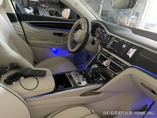 欧规宾利飞驰v8 尊贵不失动感  天津港口热卖中 345提车