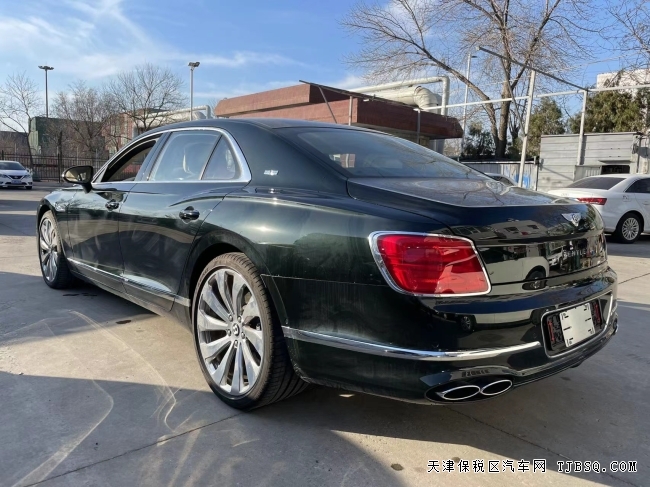 欧规宾利飞驰v8 尊贵不失动感  天津港口热卖中 345提车