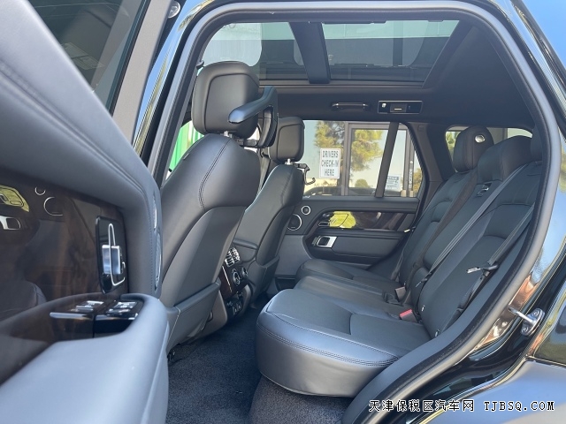 21款平行进口路虎揽胜行政HSE彰显霸气