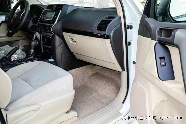 22款霸道2700国六港口预售中