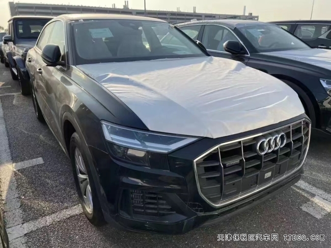 22款奥迪Q8港口热销中