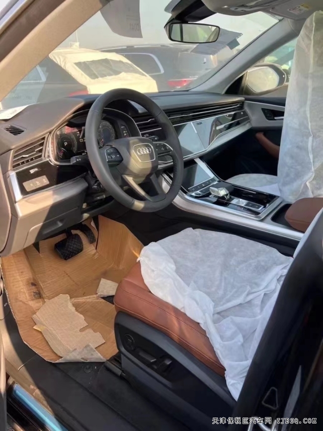 22款奥迪Q8港口热销中