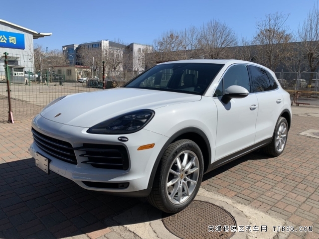 21款平行进口保时捷卡宴外观时尚 配置齐全 