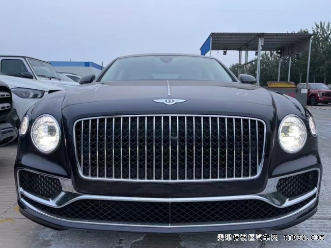 飞驰 21款 4.0T 五座 豪华王者座驾 天津港 心动价305万