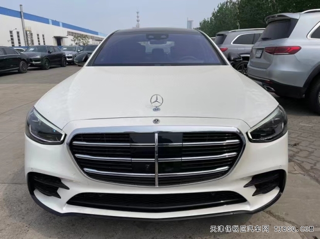 22款美版奔驰S500四驱长轴港口热卖中