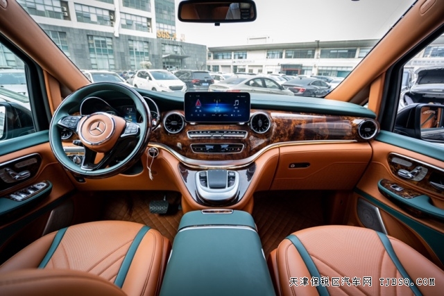 21款奔驰V250加长标准高顶港口现车 配置齐全 价格优惠