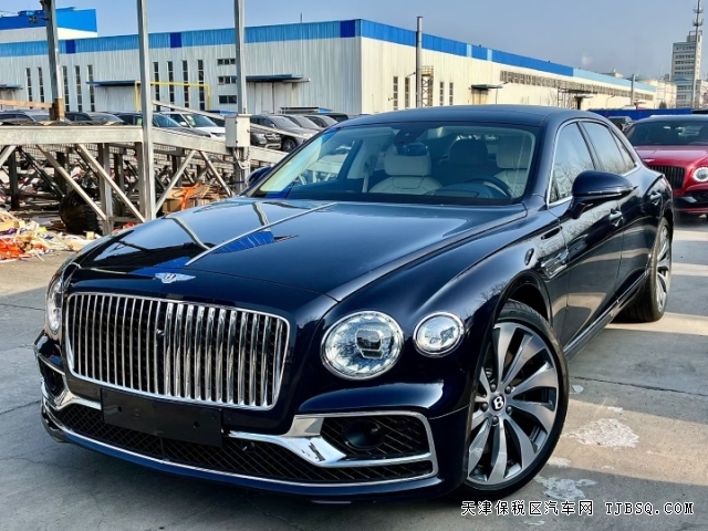 性价比最高的21款平行进口宾利飞驰4.0T 港口现车